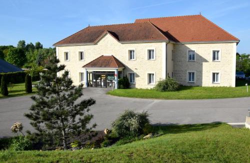Creney-pres-Troyes Hotel | Logis Hôtel Des Sources