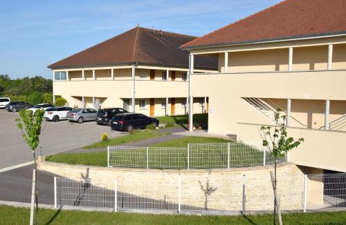Creney-pres-Troyes Hotel | Logis Hôtel Des Sources
