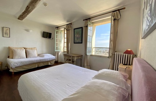 Grasse Hotel | Logis hôtel la Bellaudière