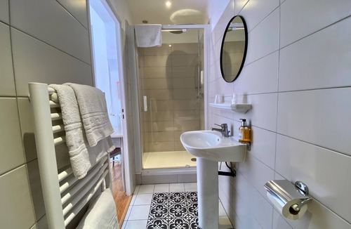 Grasse Hotel | Logis hôtel la Bellaudière