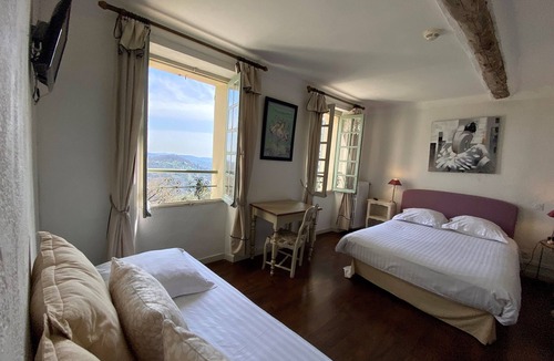 Grasse Hotel | Logis hôtel la Bellaudière