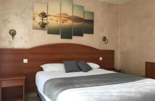 Nangis Hotel | Logis - Hostellerie Le Chatel Nangis