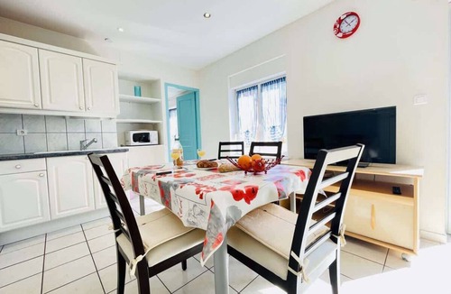 Forges-les-Bains Apartment | Louis 11