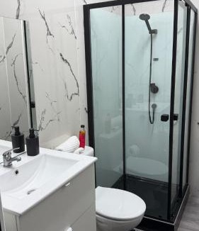 Longwy Apartment | Love Room - Cozy Spa - Jacuzzi & Sauna