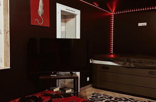 Le Beausset Apartment | Love room l'instant privé