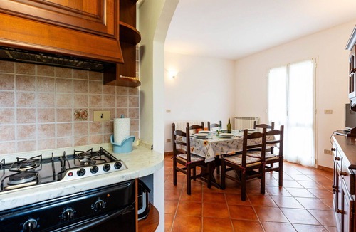 Diano Castello Apartment | Lovely apartment for 6 guests with WIFI, pool, TV, terrace and pets allowed