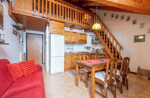 Alpe Ciamporino Apartment | Lovely apartment for 4 guests with WIFI, TV and balcony