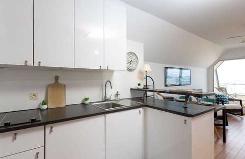 Lancieux Apartment | Lovely apartment for 4 guests with WIFI and balcony