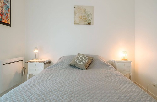 La Richardais Apartment | Lovely apartment for 2 guests with WIFI, TV and parking