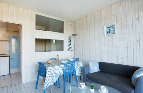 Dinard Apartment | Lovely apartment for 2 guests with WIFI, TV and terrace