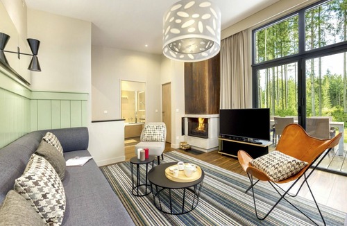 Hattigny House | Lovely apartment in villa for 12 people with pool, hot tub, WIFI, TV and terrace