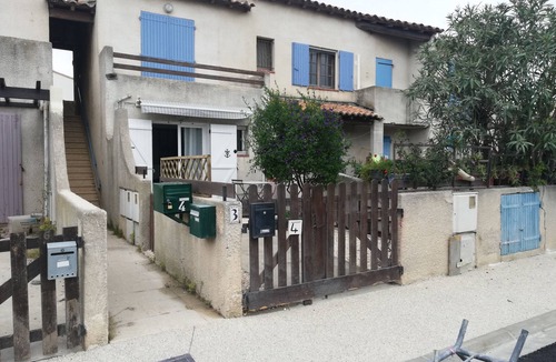 Saintes-Maries-de-la-Mer Apartment | Lovely new apartment 10 minutes walk from the beach!