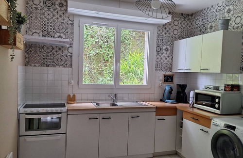 Locquirec Apartment | Lovely new apartment, right on the water!