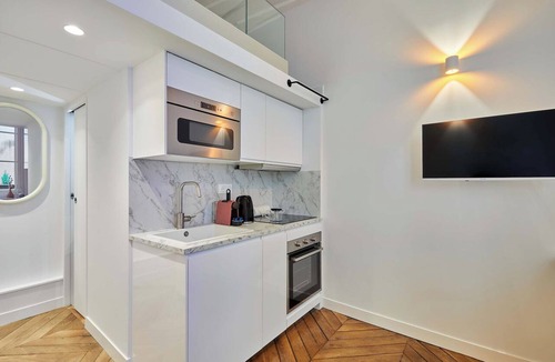 Paris City Center Apartment | Lovely Studio-Louvre & Palais Royal