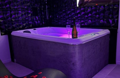 Sanary-sur-Mer Hotel | LoveRoom & Spa - Sanary sur mer - Le Nid Secret