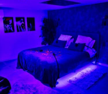 Sanary-sur-Mer Hotel | LoveRoom & Spa - Sanary sur mer - Le Nid Secret