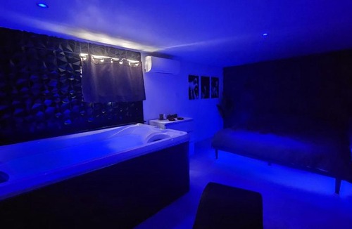 Sanary-sur-Mer Hotel | LoveRoom & Spa - Sanary sur mer - Le Nid Secret