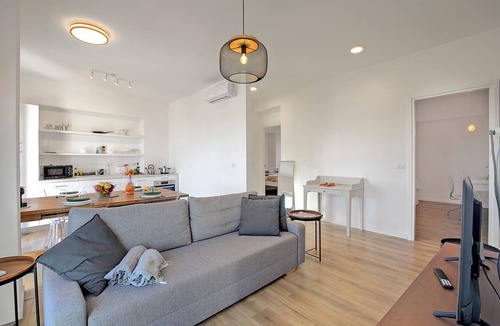 Levo Apartment | Luce - Lake View Balcony Flat in Stresa Hill, Stresa, Italy