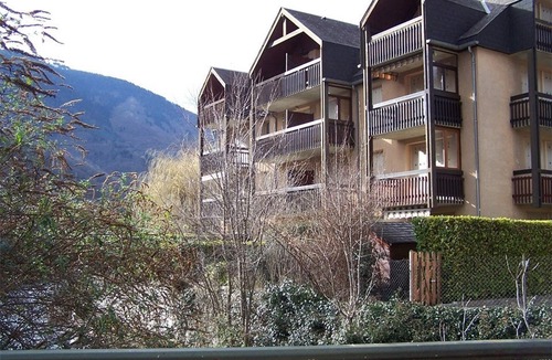 Bagneres-de-Luchon Apartment | Luchon - 1BR Apartment with Balcony, Pets Allowed, Parking