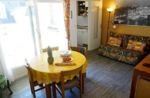 Bagneres-de-Luchon Apartment | Luchon, appartement 4/5 pers - Balcon sud - Parking privé - FR-1-313-167