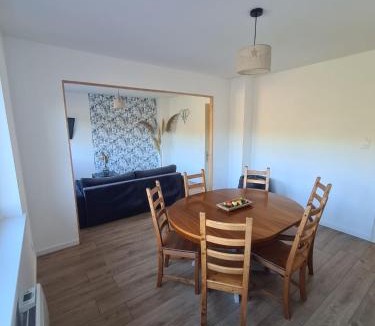 Troisfontaines Apartment | Lumineux appartement F4