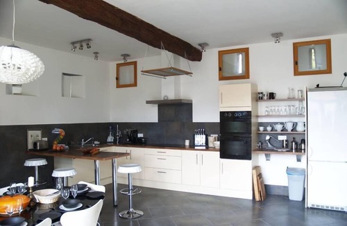 Castelnau-Riviere-Basse Cottage | Luxurious, charming detached 4 star tourisme gite with swimming pool& jacuzzi