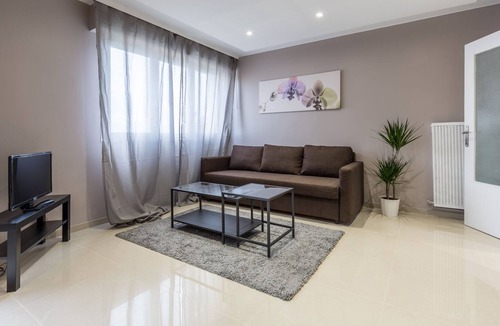 Thionville Apartment | Luxurious Apartment (Charm and Character)