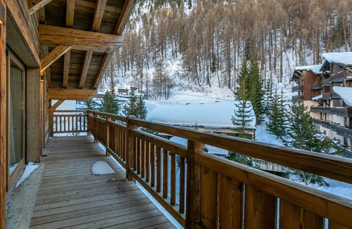 Val-d'Isere Apartment | Luxurious attic apartment close to slopes - 10 people
