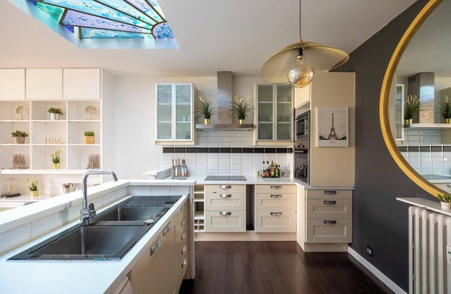 Reims City Centre Apartment | Luxury, 170 m², Jacuzzi, 4 bedrooms, 2 bathrooms, in the historic cathedral district