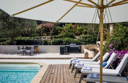 Saint-Cezaire-sur-Siagne Villa | Luxury 6 bedroom villa with pool and independent cottage