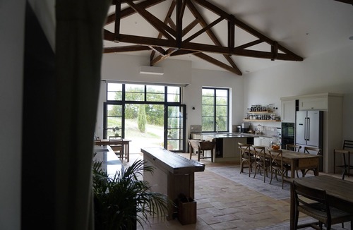 Saint-Mezard Villa | Luxury Private Estate in Gascony | Heated Pool, Spa, Air Conditioning, Sleeps 14