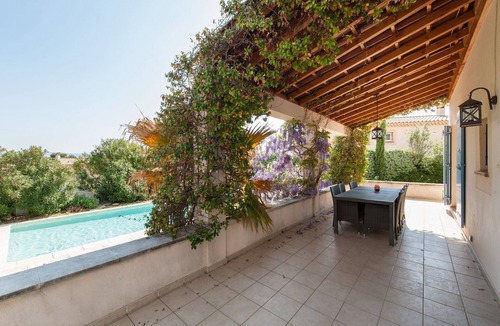 Saumane-de-Vaucluse Villa | Luxury Provence Villa | Villa Le Loup | 4 Bedrooms | Private Pool | Perfect for.