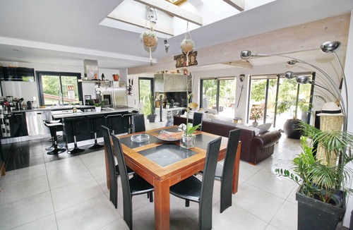 Bidart House | Luxury Villa in Bidart – Swimming Pool & Pavillon Royal Beach Within Walking Distance