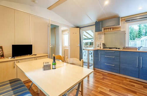 Boofzheim Apartment | Lydia's Mobilhome Apartment with Shared Pool, Private Terrace and Garden