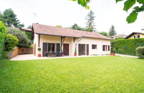 Saint-Rambert Bed & Breakfast | Lyon Mon Amour Bed and Breakfast