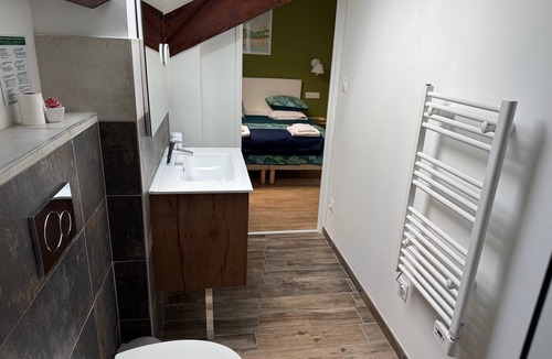 Saint-Rambert Bed & Breakfast | Lyon Mon Amour - St-Vincent Room
