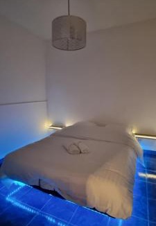 Charleville-Mezieres Apartment | Lys rdc centre-ville T2 rénové cocon cosy parking 34m2