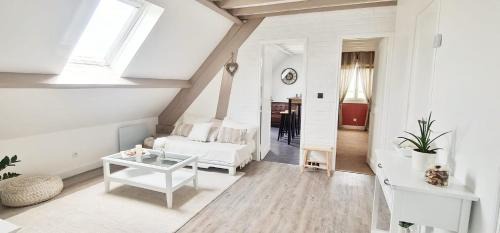 Saint-Leger-Pres-Troyes House | Ma Douce Bulle Piscine & Détente Villa partagée