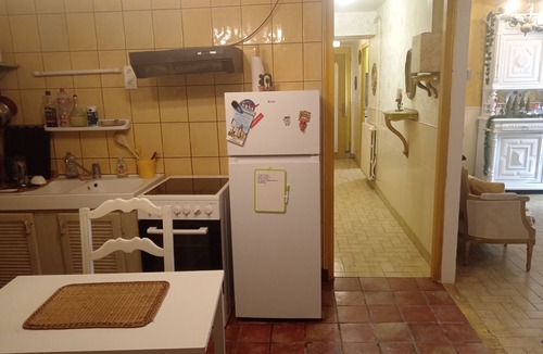 Villiers-sur-Seine Cottage | Magical Cottage with Garden