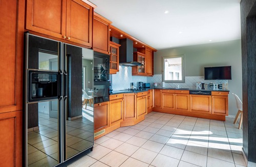 Veyrier-du-Lac Villa | Magnificent 5-star villa with lake and mountain views, air-conditioned