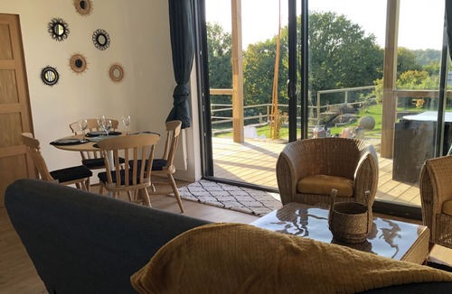 Tonquedec House | MAGNIFICENT VIEW of the CANOPY