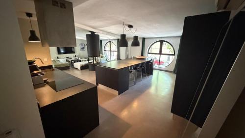 Faubourg Apartment | Magnifique appartement 120m2 climatisé centre ville