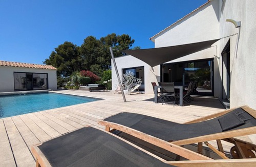 Le Castellet Villa | Magnifique Villa Contemporaine Avec SPA et Piscine Chauffée
