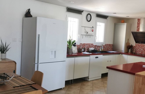 Fournes Villa | Magnifique Villa Traditionnelle Avec Piscine Entre Nîmes et Avignon