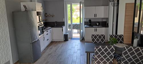 Tours-sur-Marne House | Maison Au 14