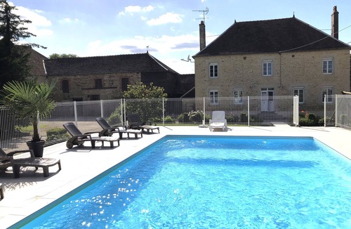 Thieffrain Cottage | Maison avec piscine chauffée et vaste terrain au cœur des lacs et du vignoble