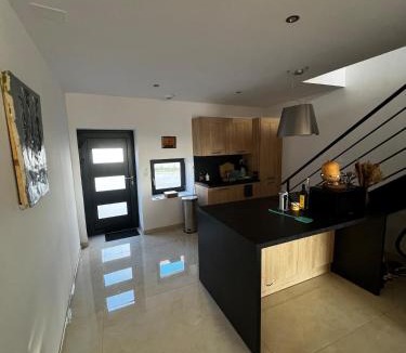 Villouxel House | Maison avec terrasse & vue nature près de Neufchâteau