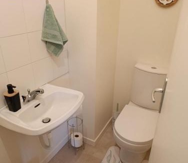 Plenee-Jugon House | Maison bretonne 119 m2 - jardin clos - 30 min Côte Émeraude