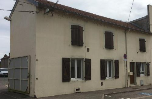 Luneville House | Maison calme avec 3 chambres, proche centre-ville Lunéville & gare, accès facile à Nancy - FR-1-584-106