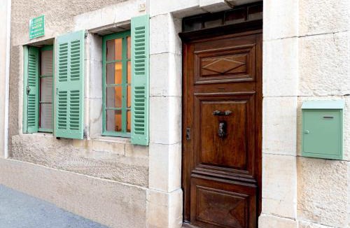 Village House | Maison Castely - Authentique demeure provençale avec superbe vue et jardin
